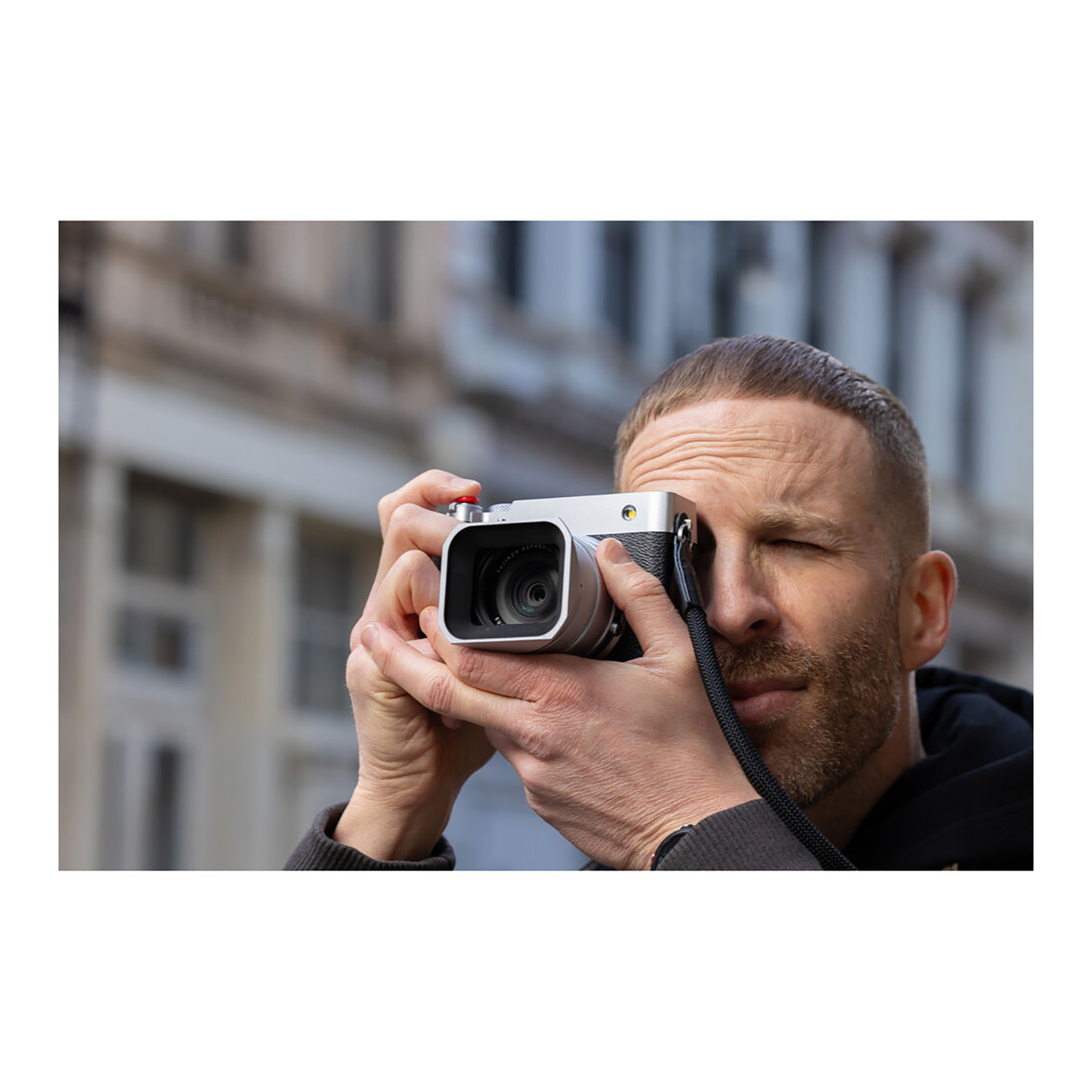 FUJIFILM GFX 100RF Digital Camera (Silver) - Image 16