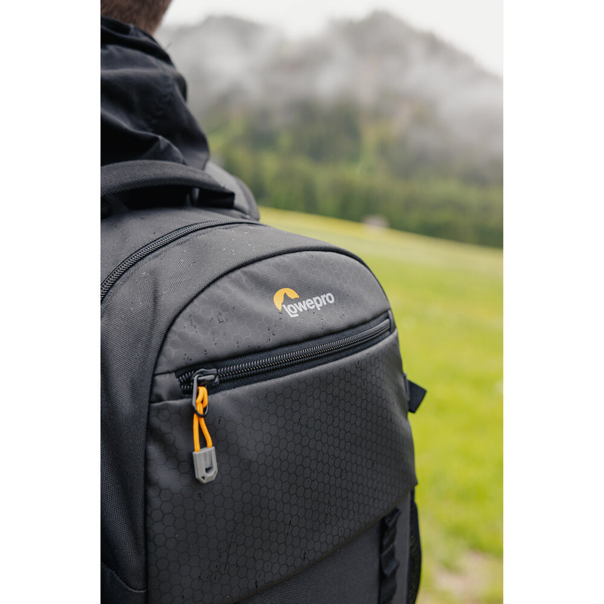 Lowepro Adventura BP 150 III Backpack (Black) - Image 12