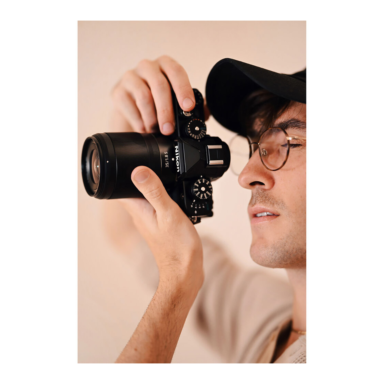Nikon Zf Mirrorless Camera with 40mm Lens - Image 19