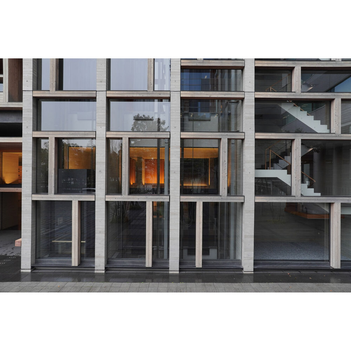 Sony ZV-E10 Mirrorless Camera (Body Only, Black) - Image 23