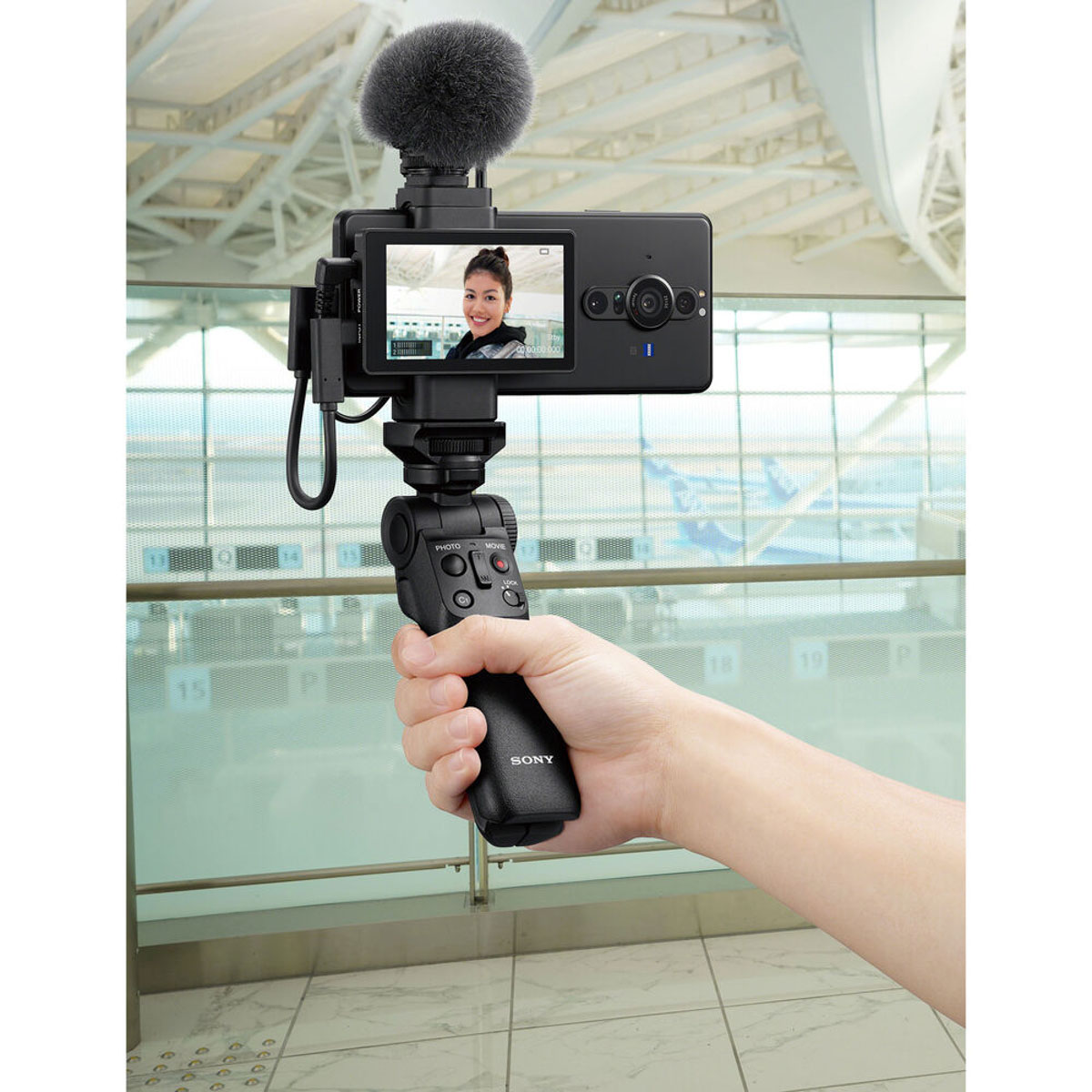 Sony ECM-G1 Ultracompact Camera-Mount Vlogger Shotgun Microphone - Image 8