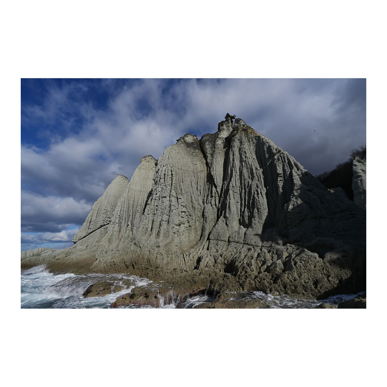 Sony FE 16mm f/1.8 G Lens (Sony E) - Image 28