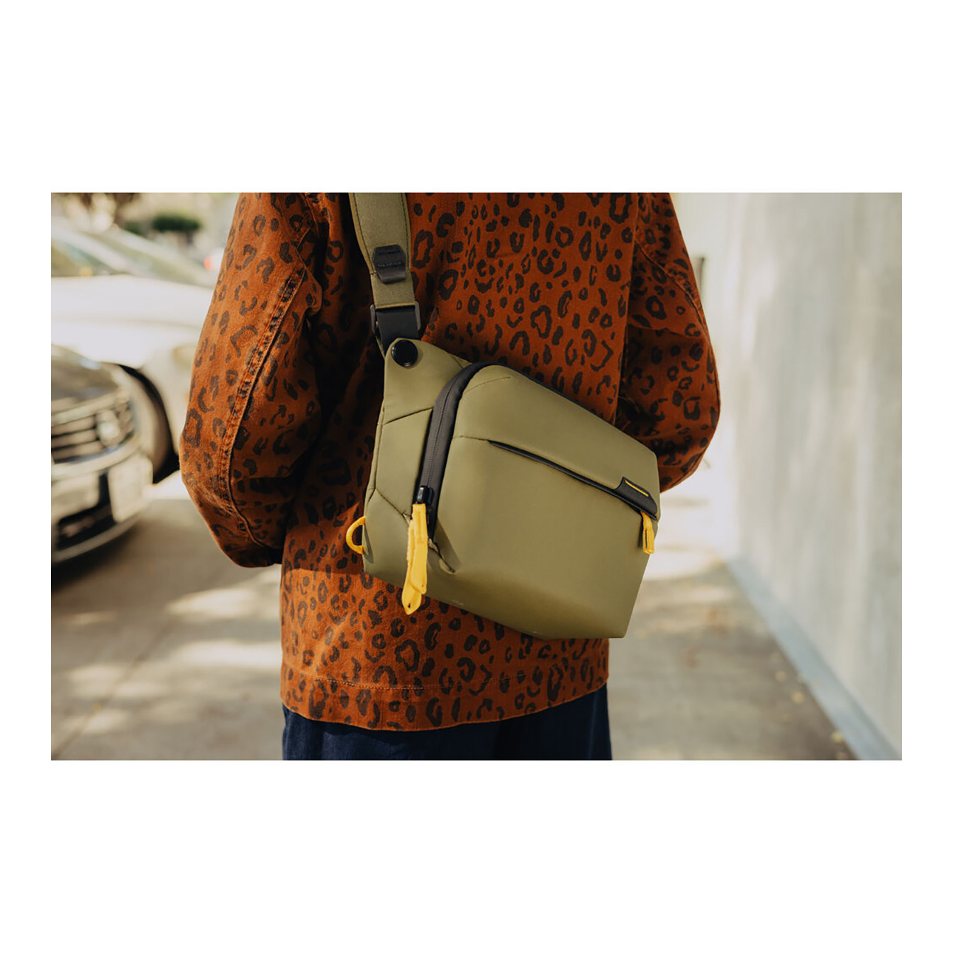 Peak Design Everyday Sling (Kelp, 3L) - Image 8