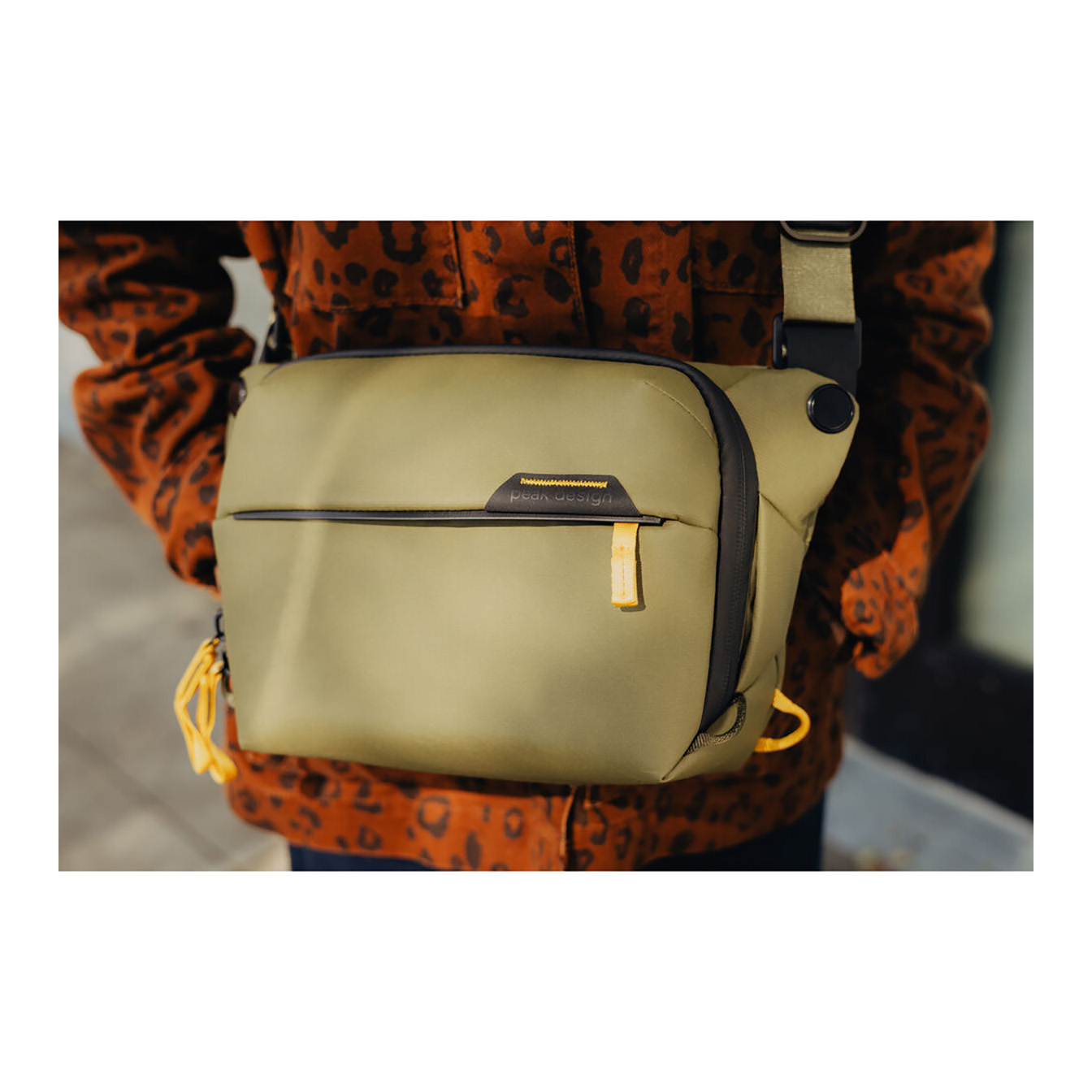 Peak Design Everyday Sling (Kelp, 3L) - Image 9