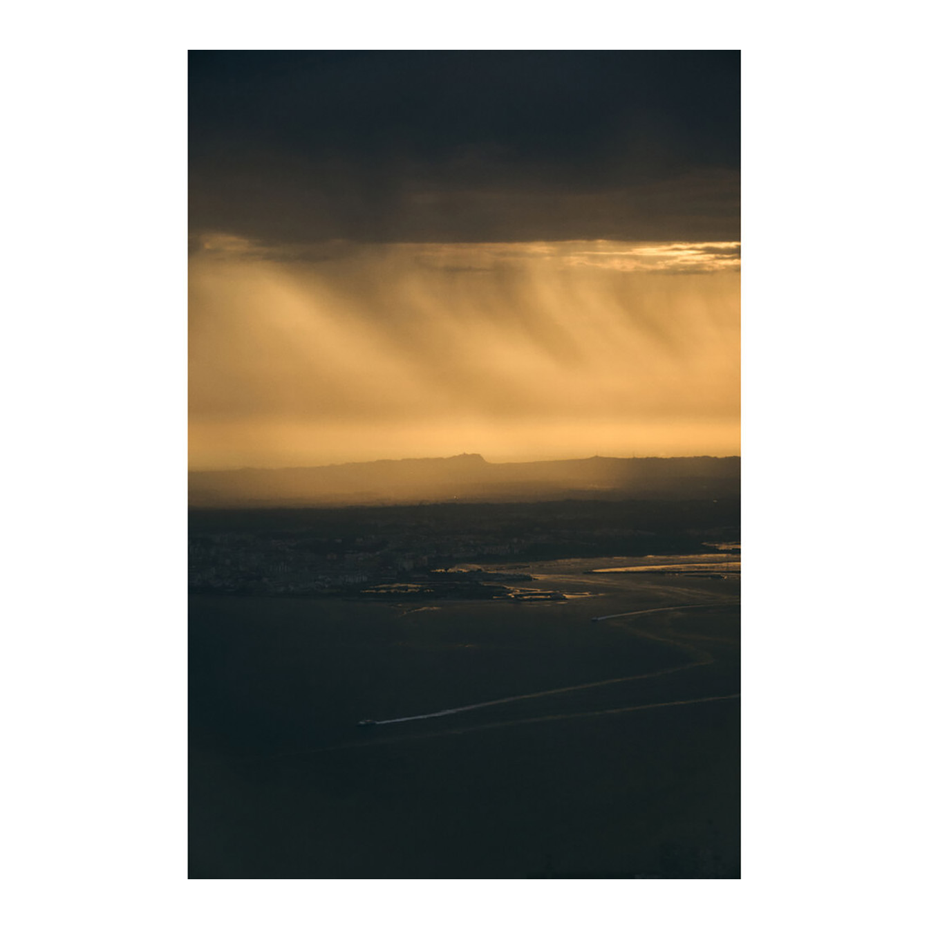 Sigma 16-300mm f/3.5-6.7 DC OS Contemporary Lens (Sony E) - Image 6