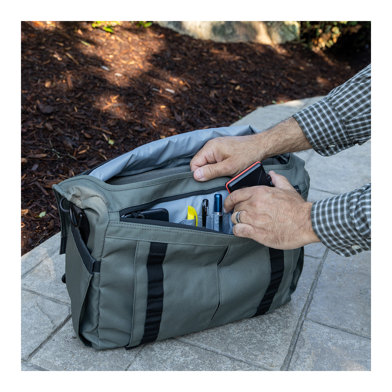 ProMaster Jasper 2.0 Large Satchel Bag (10 L Green) - Image 12