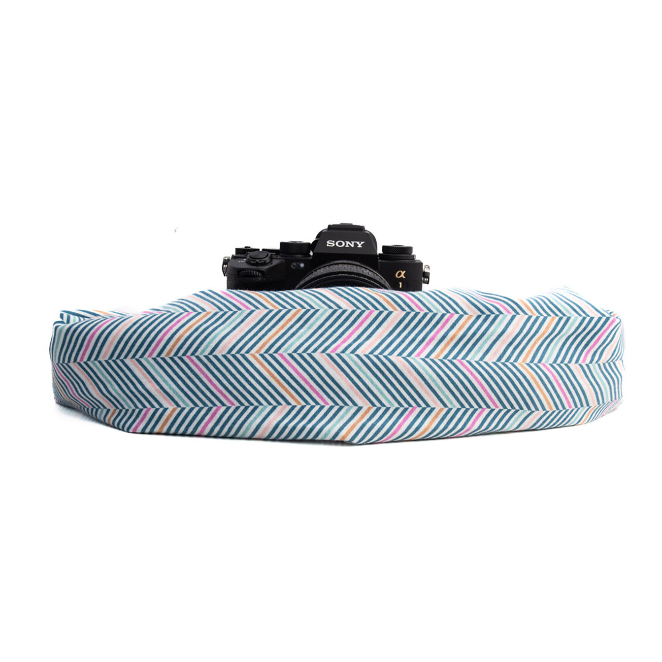 Capturing Couture Pocket Scarf Camera Strap (Pixie) - Image 2