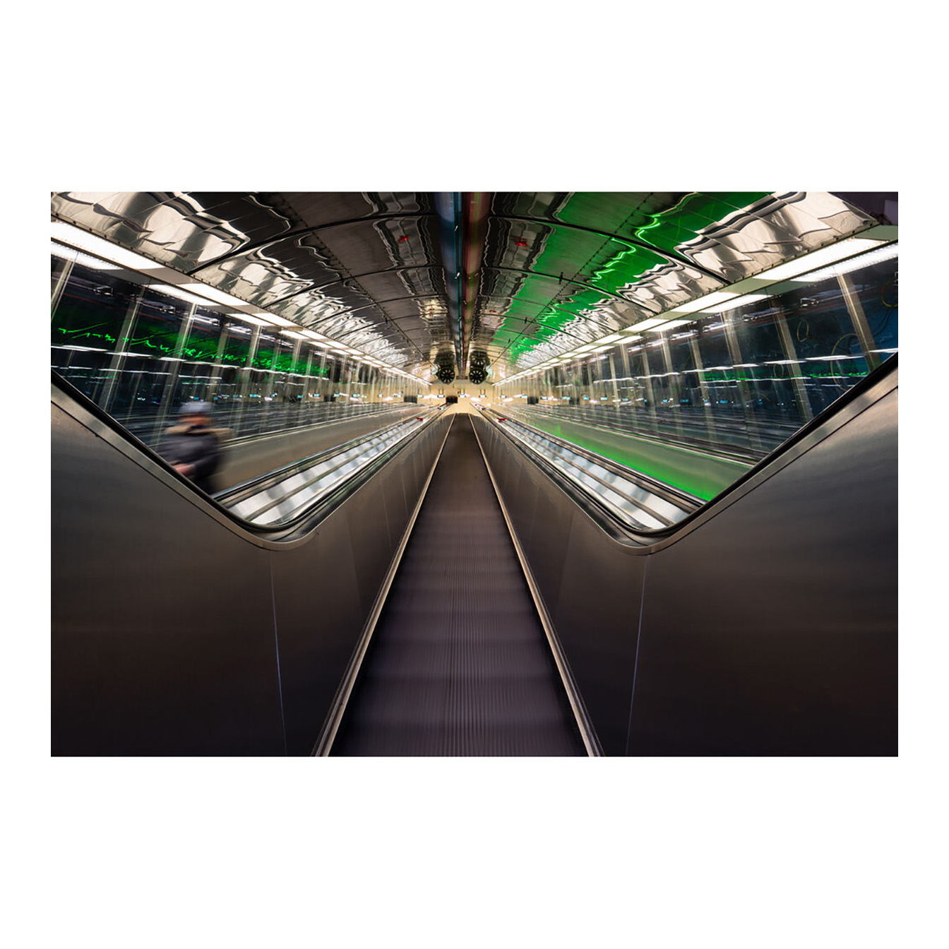 Sigma 15mm f/1.4 DC Contemporary Lens (Sony E) - Image 11