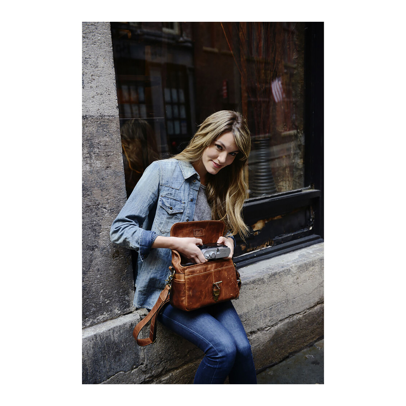 ONA Bowery II Camera Bag (Antique Cognac Leather) - Image 6