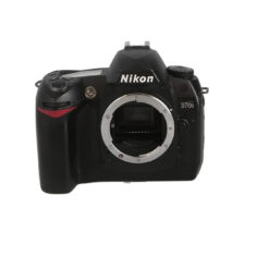 Nikon D70s Digital Camera (Camera Body)
