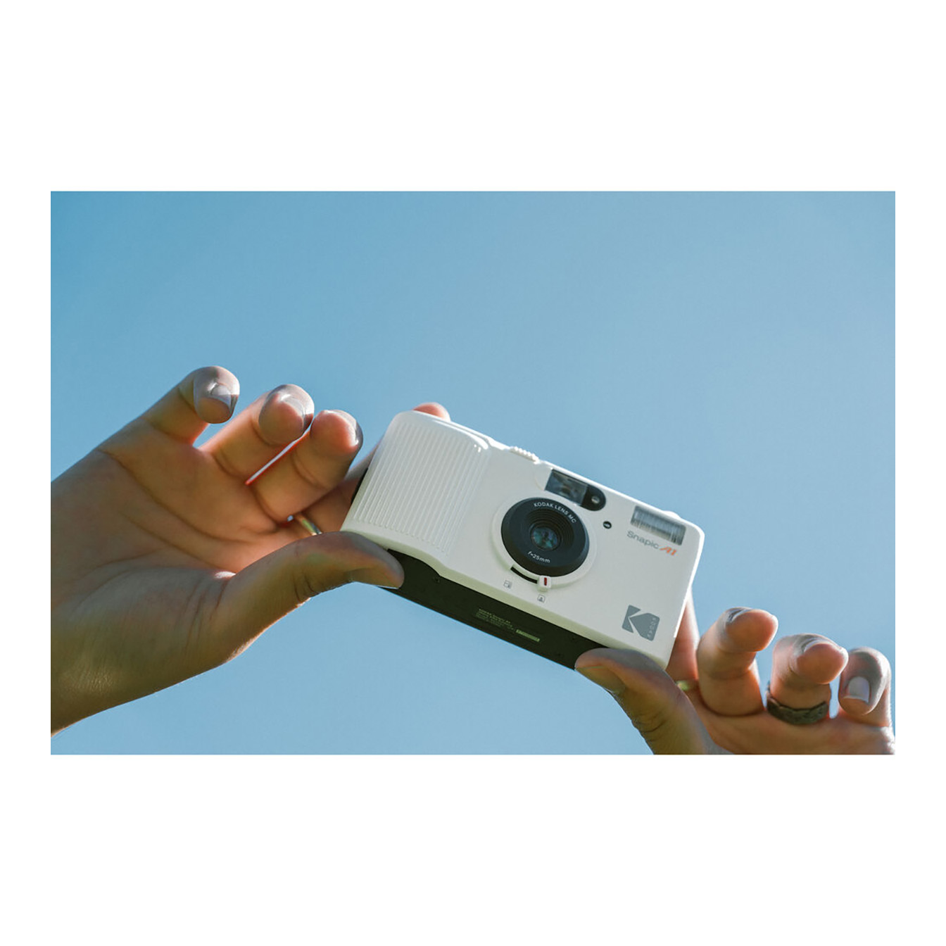 Kodak Snapic A1 35mm Film Camera (Ivory White) - Image 8