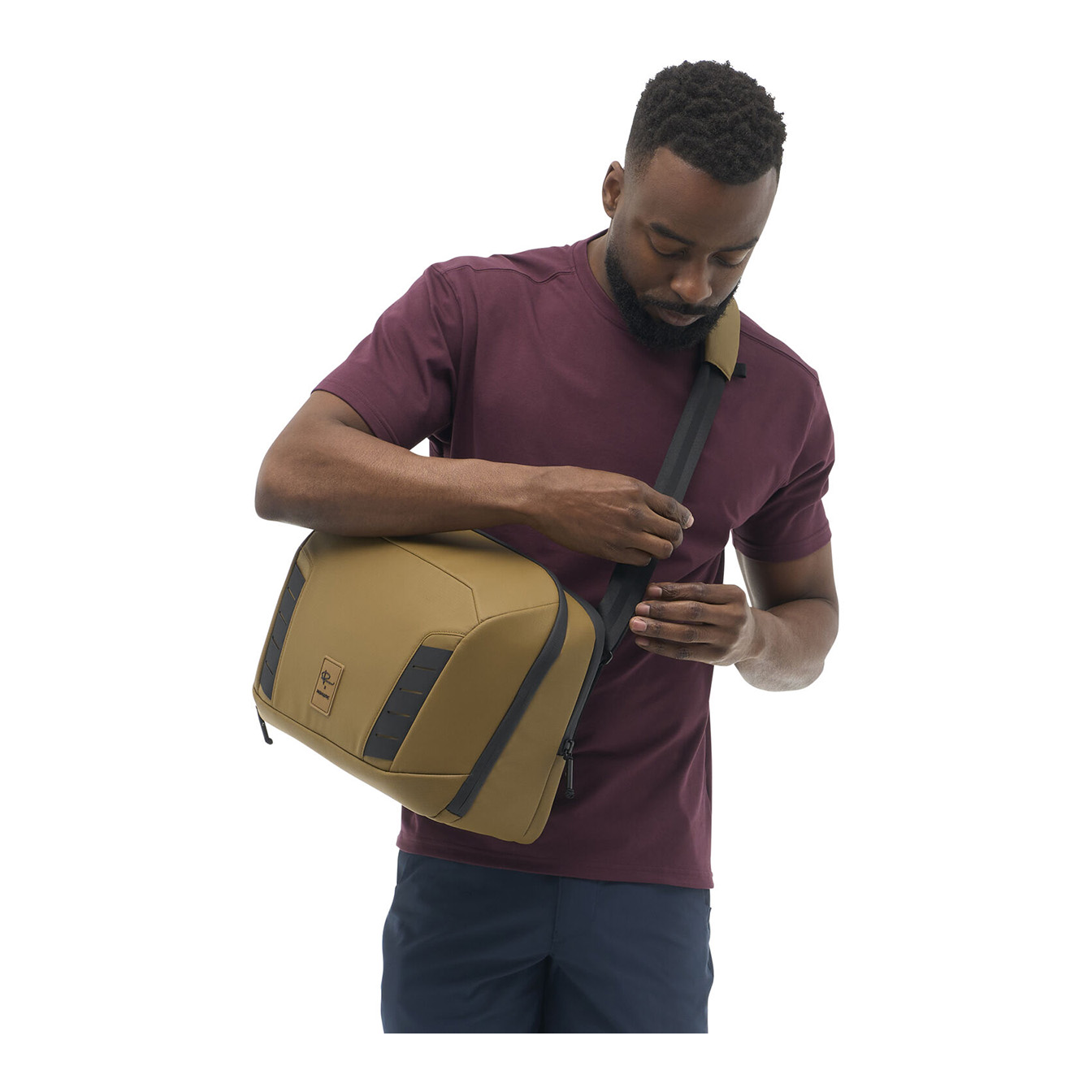Nomatic McKinnon Camera Messenger Bag (Coyote, 13L) - Image 9
