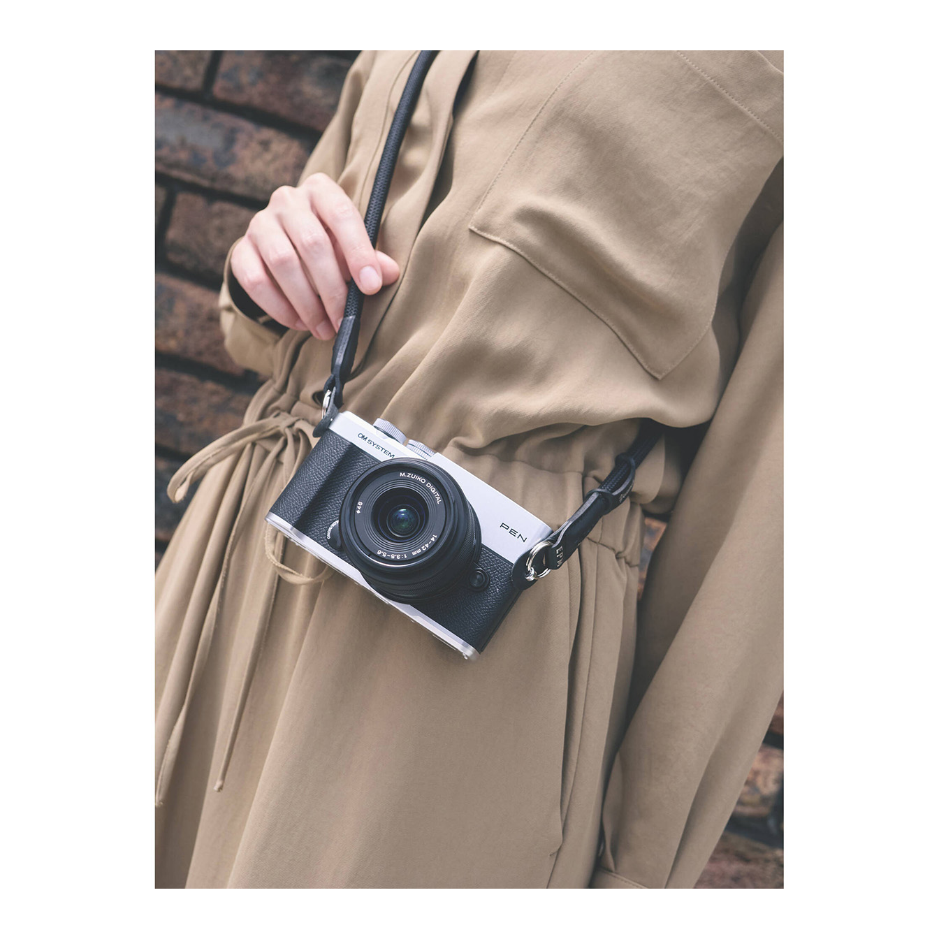 OM SYSTEM PEN Mirrorless Camera with 14-42mm III and 40-150mm R Lenses (Silver) - Image 27