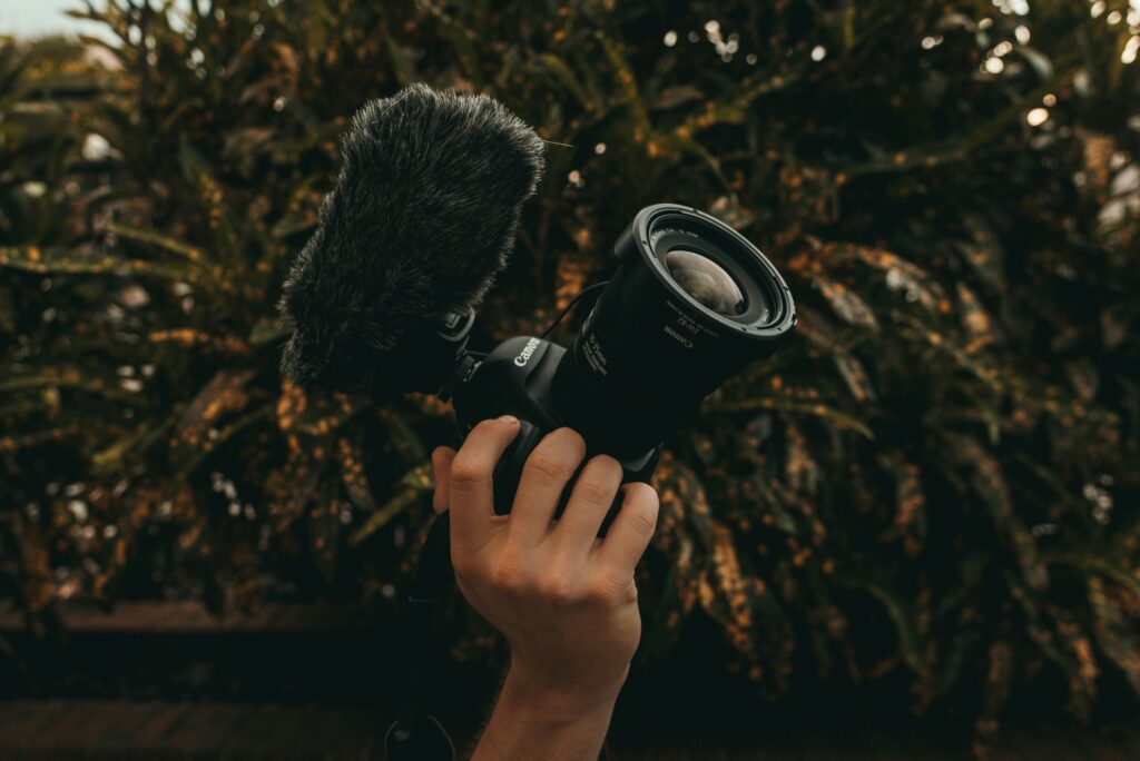 kyle loftus jg3dKZs6sg unsplash